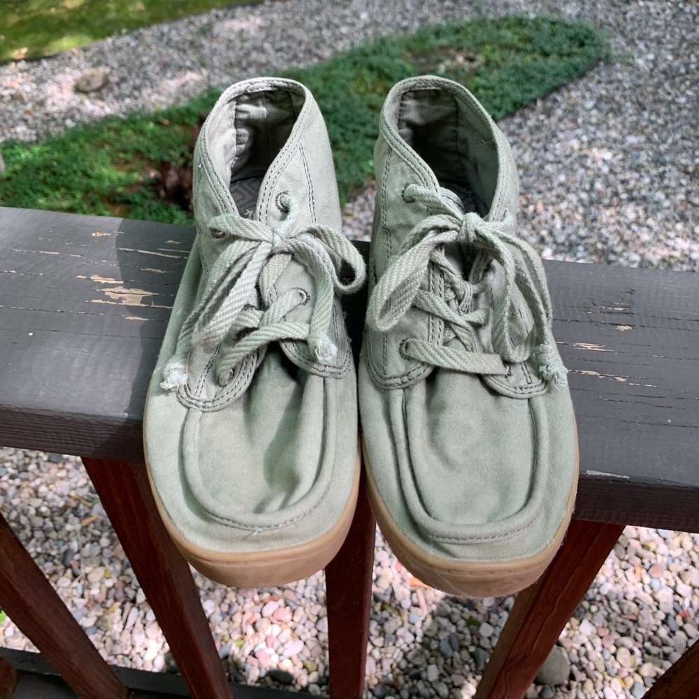 sanuk shoes